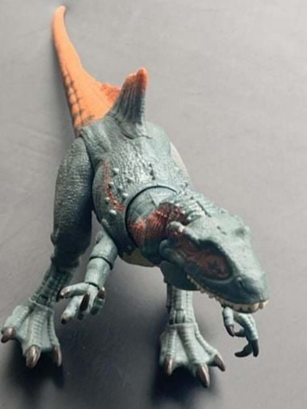 Jurassic World Mattel Concavenator Dinosaur Action Figure